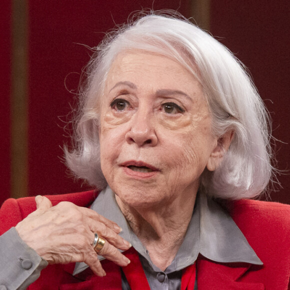 Fernanda Montenegro fez uma das primeiras aparições públicas após o acidente doméstico e revelou detalhes do estado de saúde