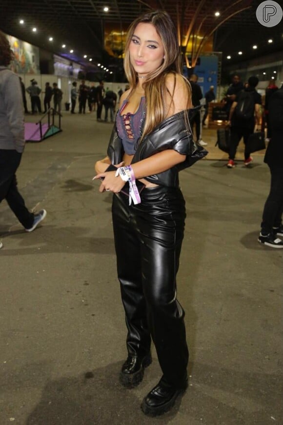 Tiktoker Vanessa Lopes marca presença no festival de rap ALMA, no Rio