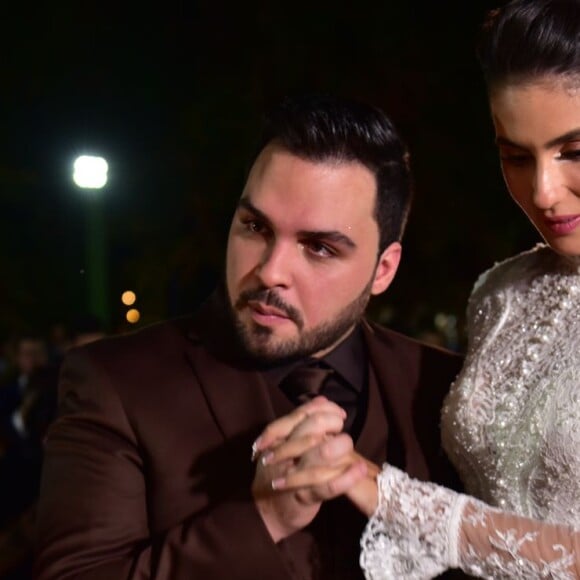 Filho de Luciano, Nathan Camargo se casou com Izabella Santos nesta segunda-feira (06)