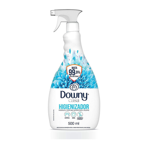 Higienizador para roupas e superfícies, Downy, está à venda por R$ 23,69 no site da Amazon.