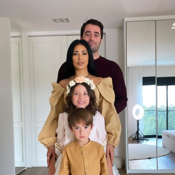 Simaria e Vicente Escrig têm dois filhos: Giovanna, de 9 anos, e Pawel, de 6