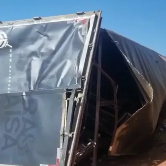 Acidente com caminhão de Maiara e Maraisa: as causas do tombamento ainda não foram informadas
