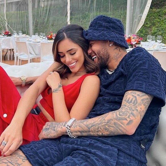 Neymar e Bruna Biancardi mostraram que está tudo bem entre o casal