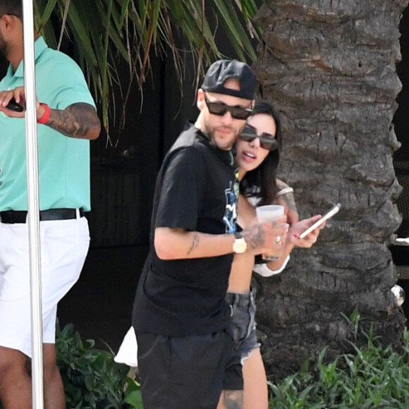 Bruna Biancardi também curte os dias de férias de Neymar com o jogador