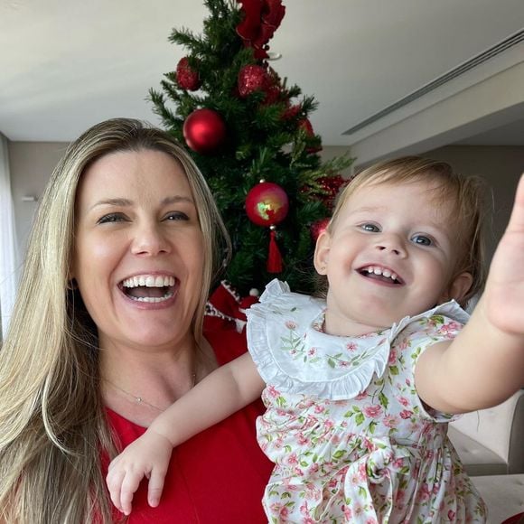 Lua, filha de Daiana Garbin e Tiago Leifert, está em tratamento desde o fim do ano passado