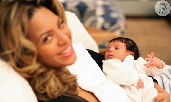 Beyoncé deu à luz Blue Ivy em 7 de janeiro de 2012