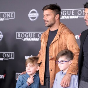 Irmão de Ricky Martin também nega o caso