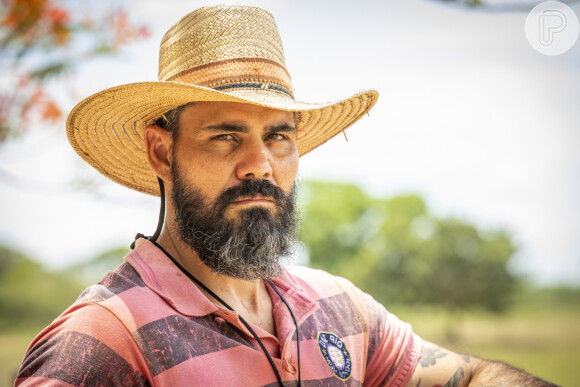 Em 'Pantanal', Juliano Cazarré dá vida ao personagem Alcides