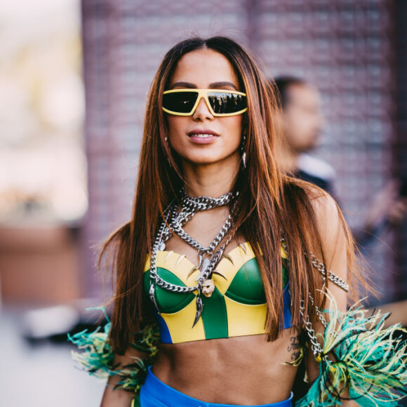 Endometriose: Anitta revelou mais detalhes da doença