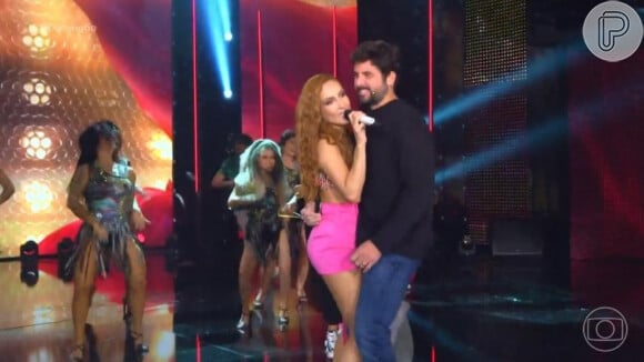 O empresário Márcio Pedreira dançou com a mulher, Claudia Leitte, no 'Domingão com Huck'