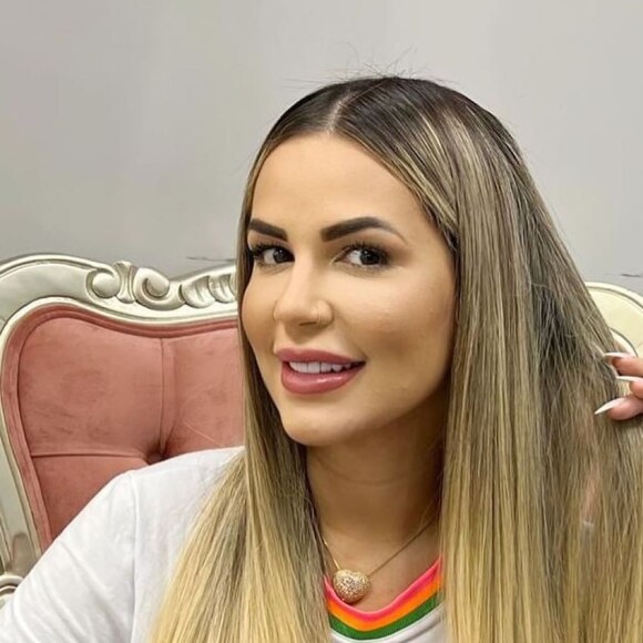 Deolane Bezerra foi alvo de mandato de busca e apreensão