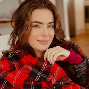 Rayanne Morais manda resposta para Latino após polêmica com ex-Fazenda