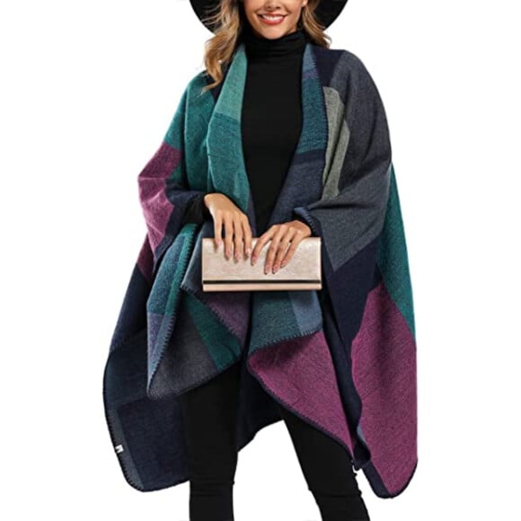 Casaco tipo xale colorido: esse modelo em cores frias é da Bycc Bynn, à venda na Amazon


