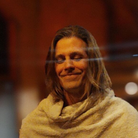 Festa de Dado Dolabella contou com cardápio vegano preparado por Otávio Macciel