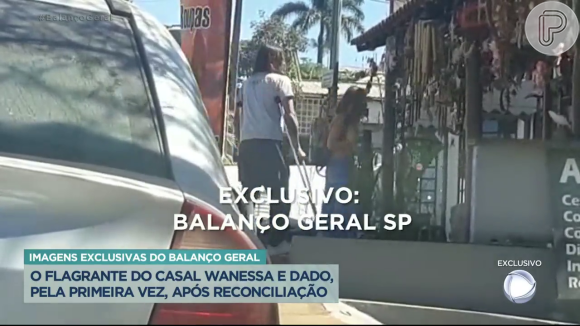 Wanessa Camargo e Dado Dolabella foram flagrados pela primeira vez enquanto caminhavam pelas ruas do Goiás