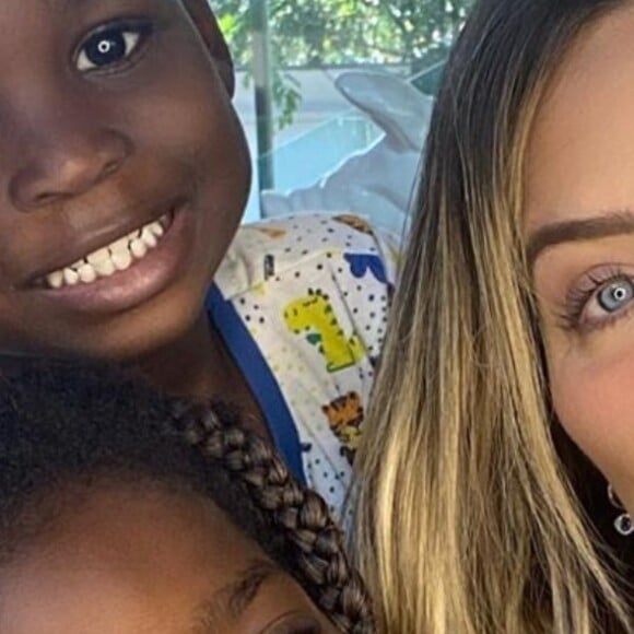 Giovanna Ewbank briga com mulher em Portugal após filhos sofrerem racismo, em 30 de julho de 2022