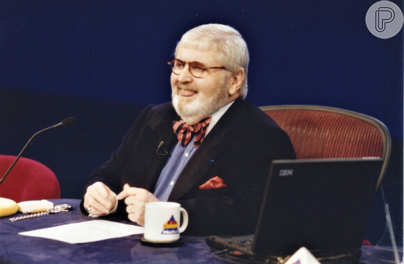 A carreira como apresentador começou no SBT com o programa 'Jô Soares Onze e Meia', que foi ao ar entre 1988 e 1999