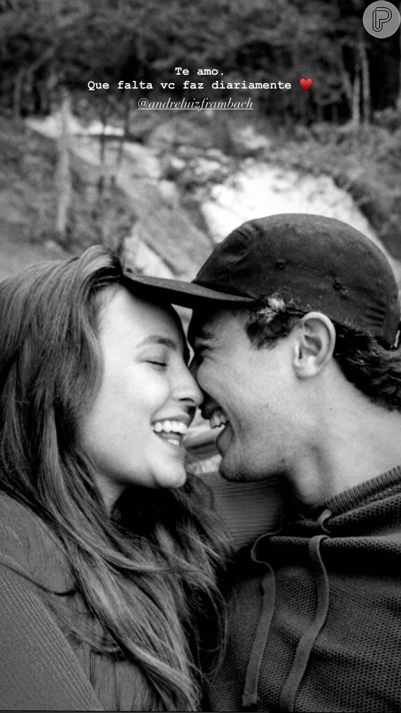 Larissa Manoela resgatou foto romântica com André Luiz Frambach e se declarou: 'Te amo. Que falta você faz diariamente'