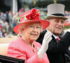 Rainha Elizabeth II e Príncipe Philip faziam as refeições com blocos de anotações ao lado para enviar feedbacks aos cozinheiros