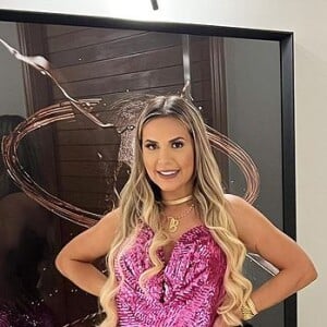 Deolane Bezerra é um dos nomes mais fortes apontados para o elenco 2022 do reality show da Record