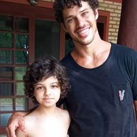 Ator mirim de 'Pantanal' emociona ao fazer promessa para mãe de amigo morto em acidente. Confira!