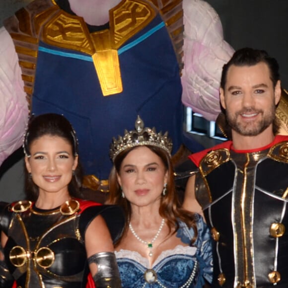 Paula Fernandes fez festa de aniversário à fantasia dias após escapar da morte em acidente de carro