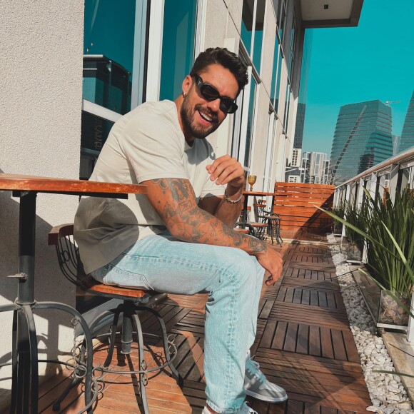 Erika Schneider e Bil Araújo se conheceram em A Fazenda 13