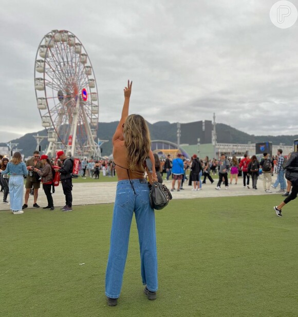 Influenciadora conta ao Purepeople detalhes de 'bolsa barrada' no Rock in Rio