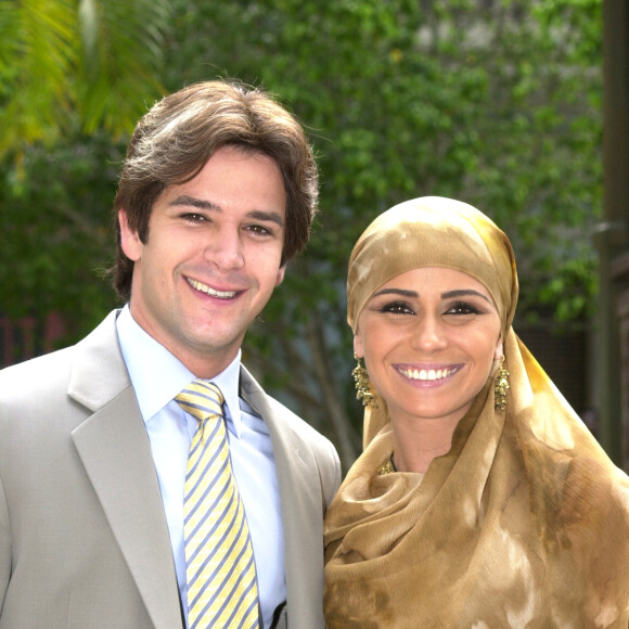 Lucas (Murilo Benício) se envolveu com Jade (Giovanna Antonelli) na novela 'O Clone', de 2001/2002
