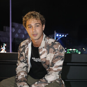 André Luiz Frambach confessa que acreditou que um relacionamento sólido não era para ele, mas mudou de ideia quando começou a se relacionar com Larissa Manoela