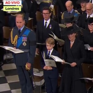Kate Middleton foi à cerimônia de funeral de Rainha Elizabeth II com o marido, Príncipe William e os dois filhos mais velhos, Charlotte e George