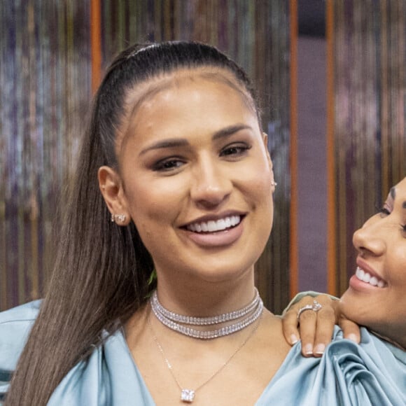 Separada de Simaria, Simone prepara lançamento de sua carreira solo para outubro de 2022