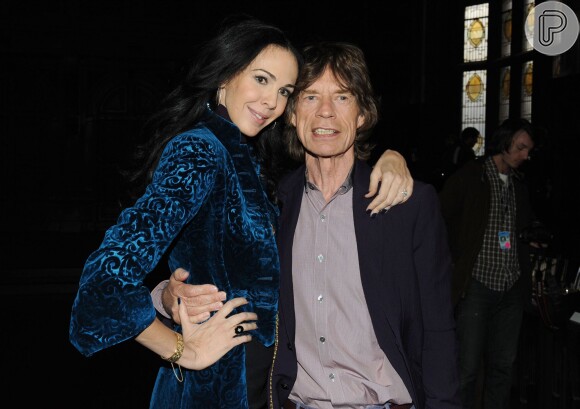 Mick Jagger tenta refazer a vida após a morte de L'Wren Scott, com quem estava desde 2011