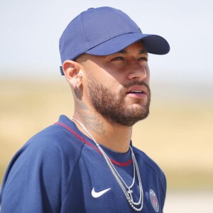 Neymar Jr. está solteiro desde o término com Bruna Biancardi
