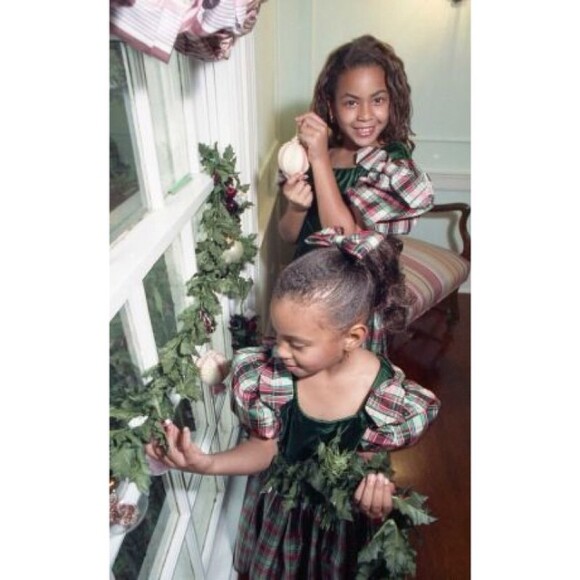 Solange Knowles mostrou uma foto de quando ela e a irmã Beyoncé ainda eram crianças