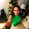 Dira Paes escolheu um look verde para a ceia de Natal: 'Que o renascimento do Natal nos propicie um 2015 Verde Amazônico!!!'