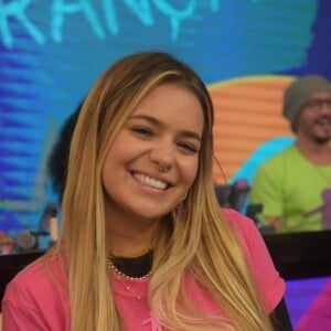 Grávida, Viih Tube deu detalhes sobre seu chá revelação
