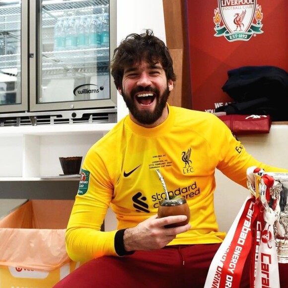 O goleiro Alisson é um dos nomes confirmados