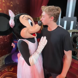 Angélica abriu o jogo sobre maternidade e refletiu sobre como os filhos trouxeram uma nova realidade para sua vida