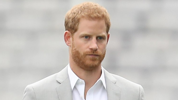 Você vai se chocar com a estratégia da monarquia para 'queimar o filme' do Príncipe Harry