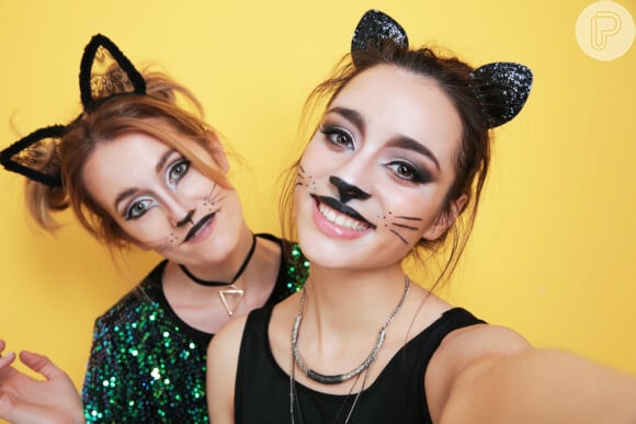Maquiagem de gatinho é fácil de fazer para usar no Halloween