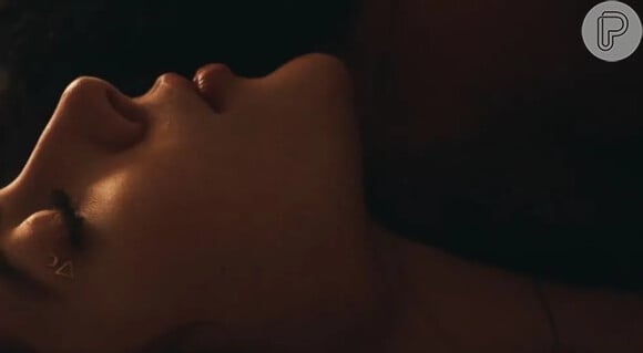Aconteceu a primeira cena de sexo entre Chiara (Jade Picon) e Ari (Chay Suede) em 'Travessia'