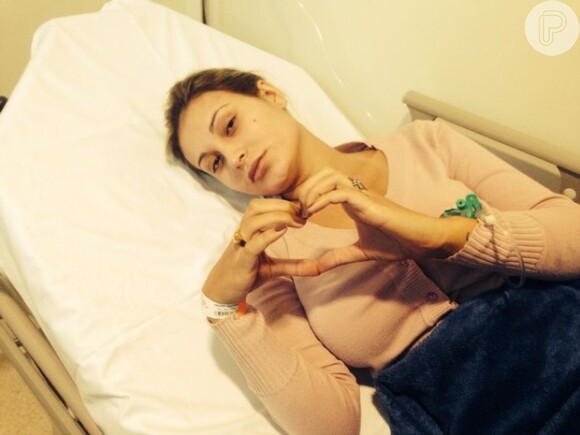 Andressa Urach ficou internada em estado grave e chegou a respirar com ajuda de aparelhos