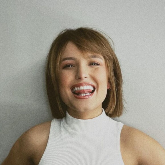 Larissa Manoela contou sobre espiritualidade durante o 'Altas Horas'