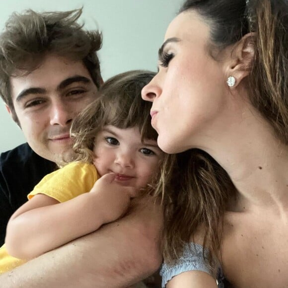 Tatá Werneck mostrou fotos da família que construiu com Rafael Vitti