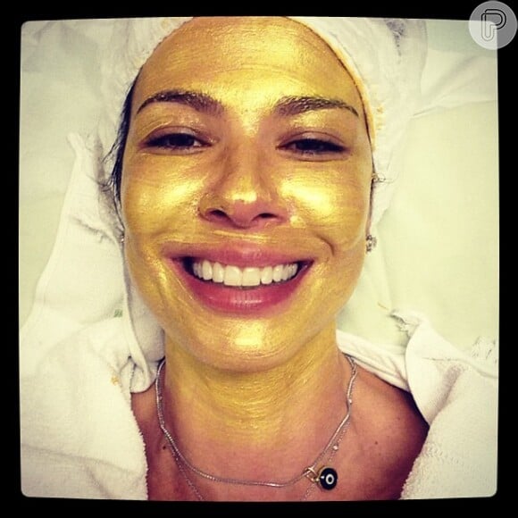 Em nome da beleza, Luciana Gimenez já usou no rosto uma mistura de ouro e mel