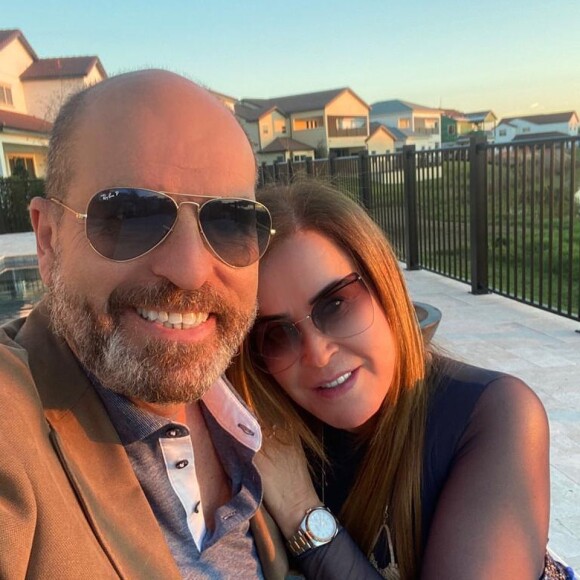 Zilu Godoi namora o empresário Antônio Casagrande