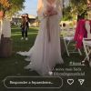 Fernanda Rodrigues escolheu um vestido com manga bufante para o casamento
