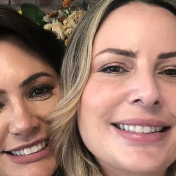 Mulher de Guilherme de Pádua, Juliana Lacerda rendeu manchetes nos últimos meses ao posar com a primeira-dama, Michelle Bolsonaro