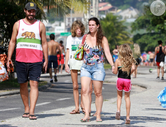 Thiago Lacerda e Vanessa Lóes tem três filhos: Gael, de 15 anos, Cora, de 12, e Pilar, de 8